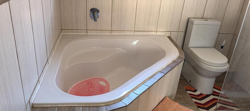 3 Bedroom Property for Sale in Heiderand Western Cape